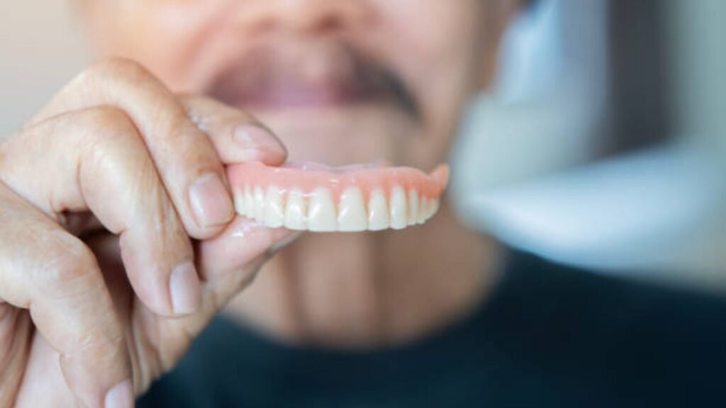 Gigi Ompong Semua